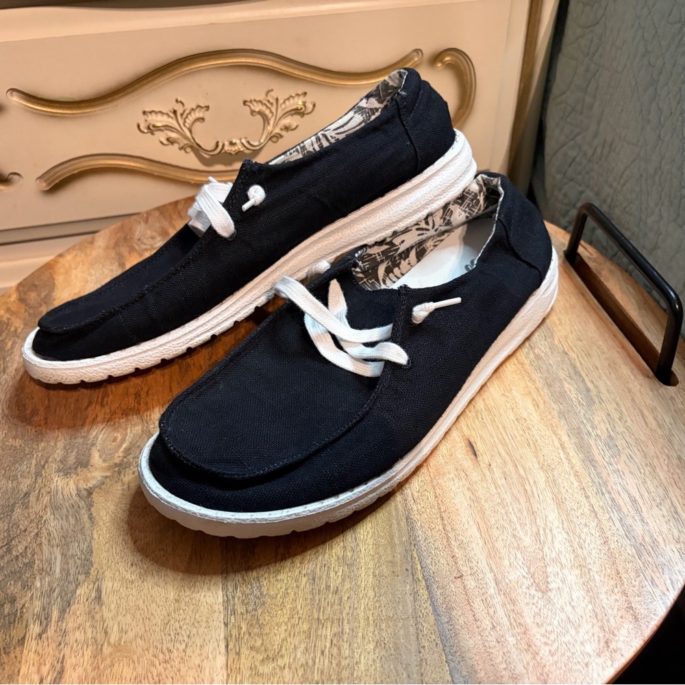 Gypsy Jazz Black and White Loafers